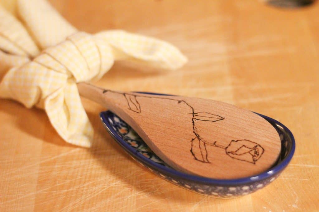 wood burned gifts kids can make on a spoon